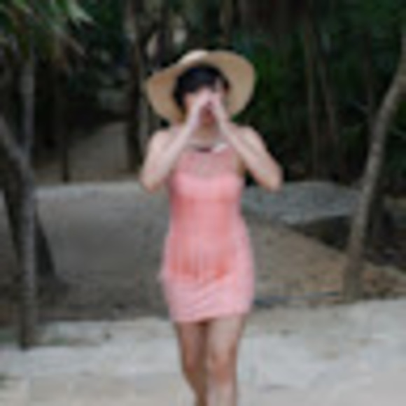 Meet your Posher, Biaani - Picture 1 of 1